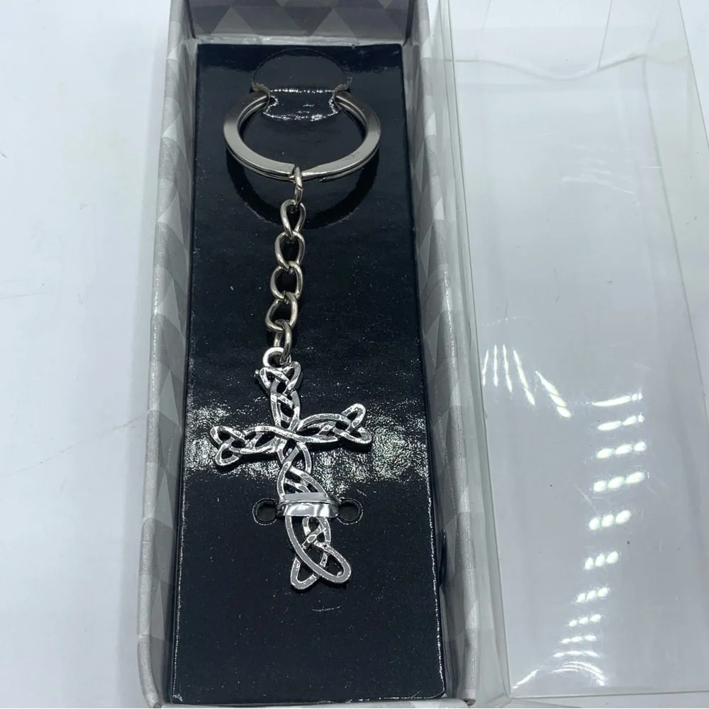 Celtic Knot Cross Keychain Silver Tone Christian Gift New in Box
